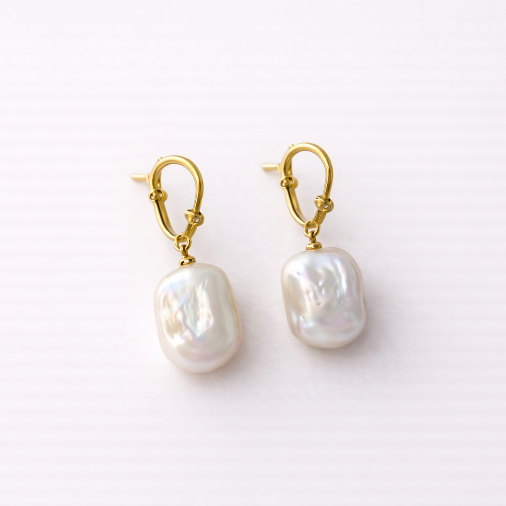 Lumière Pearl Earrings