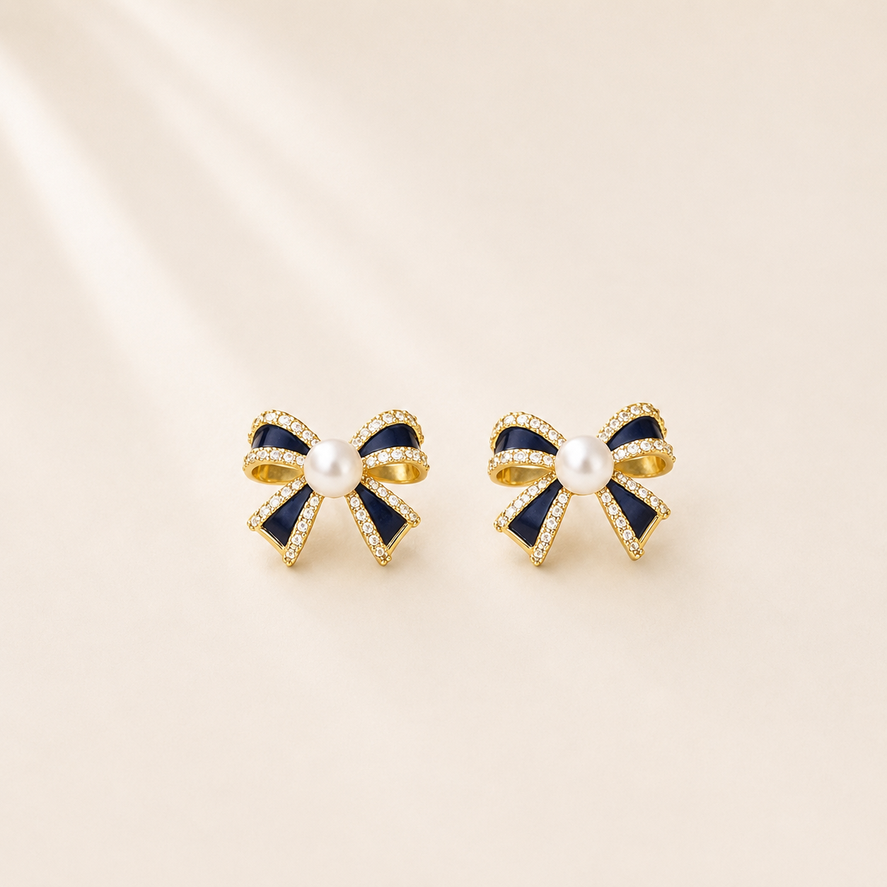 Nocturne Bow Pearl Earrings